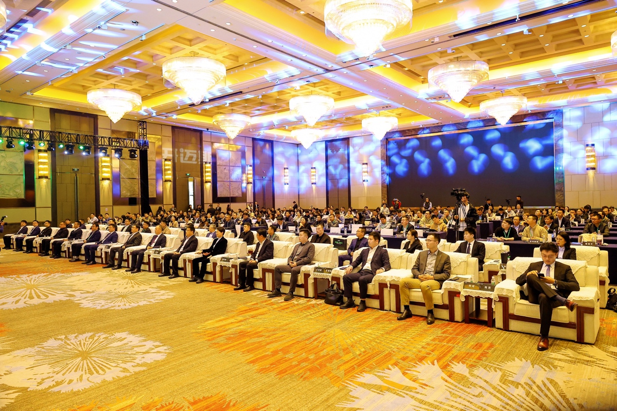 开迈斯2024发布会：为新能源充电发展注入“全心”力量