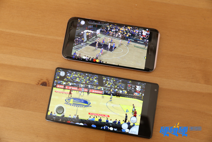 小米MIX对决荣耀Magic:谁代表未来?